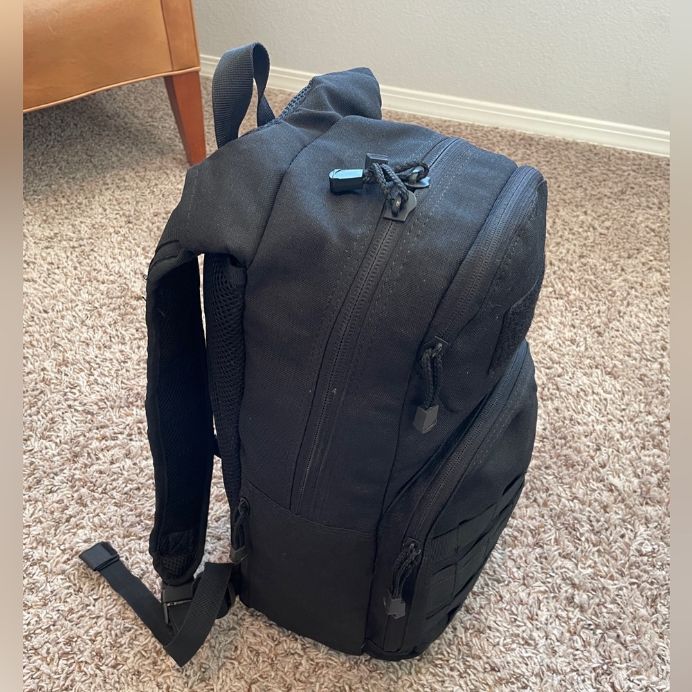 Small Tactical Hydration Backpack - image 2